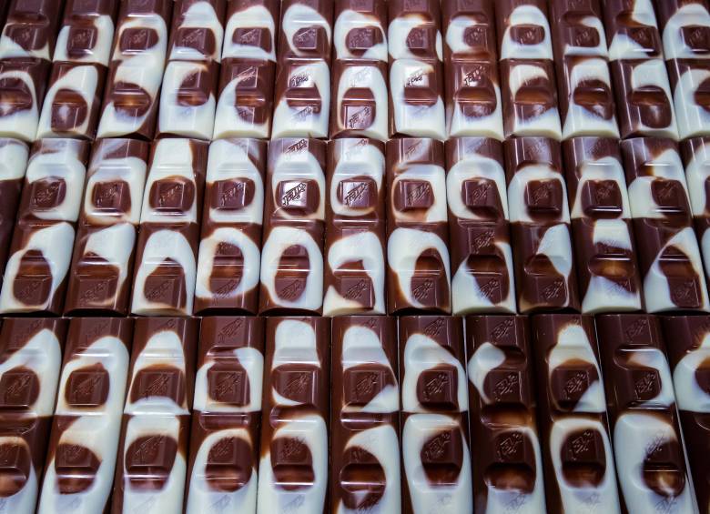 Producción de la Chocolatina Jet en la fábrica de la Compañía Nacional de Chocolates en Rionegro, Antioquia. FOTO: Archivo EL COLOMBIANO, Jaime Pérez