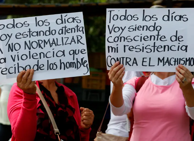 Imagen de referencia de una protesta para rechazar los abusos contra las mujeres. FOTO ARCHIVO EL COLOMBIANO.