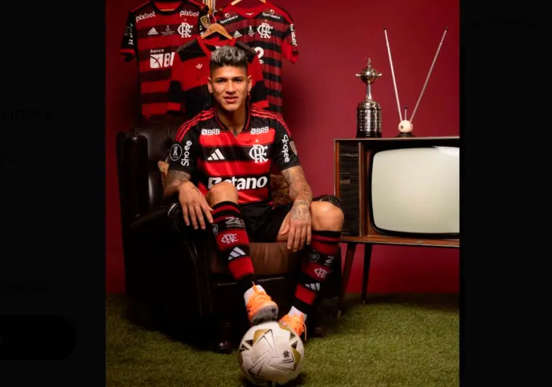 El delantero Jorge Carrascal que jugará la final de la Copa Libertadores con Flamengo, este sábado, habló para Conmebol sobre el próximo sorteo del Mundial. FOTO TOMADA X@TheLibertadores