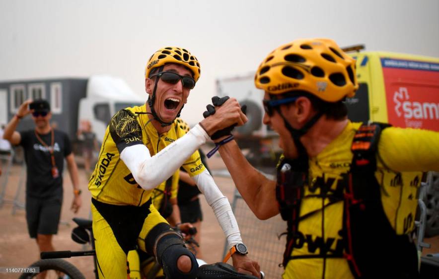 Álex Roca no solo corre. También practica triatlón y ha estado en carreras de ciclismo como Titan Desert. FOTO Getty