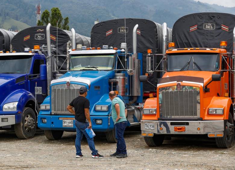 Los camioneros apuntan que incrementar el ACPM tendría un efecto negativo en la canasta familiar. FOTO: MANUEL SALDARRIAGA