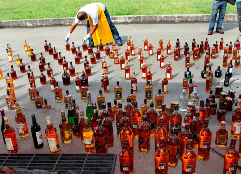 En Medellín el principal licor adulterado es el aguardiente. FOTO Juan Antonio Sánchez