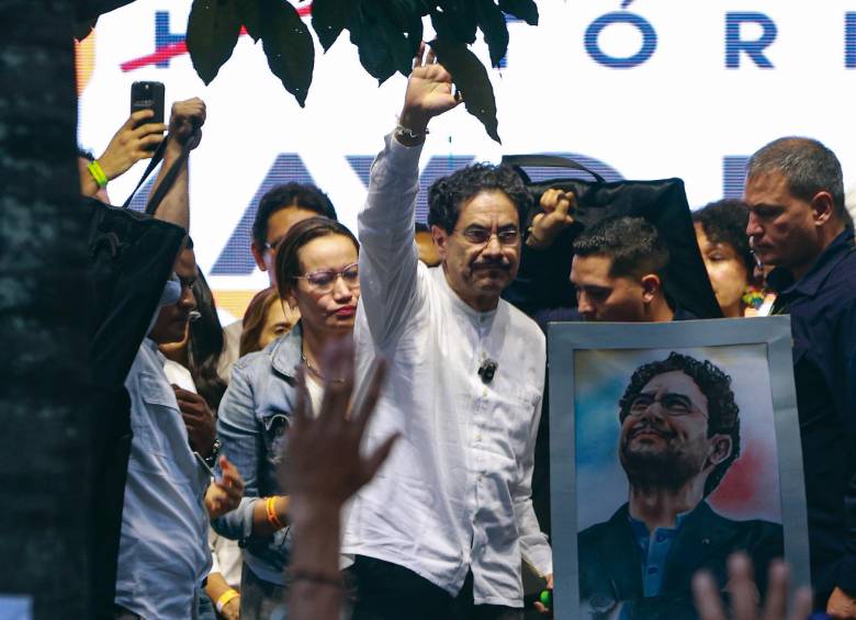 Los seis hechos claves de las elecciones en Antioquia: ¿nuevo “bipartidismo” y un centro diluido?