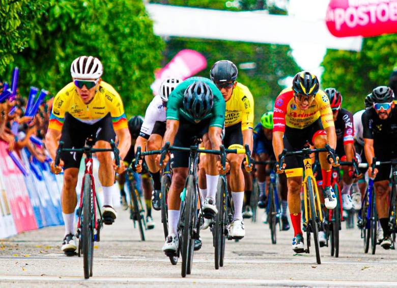 Miguel Ángel López, ganador de la primera etapa de la Vuelta a Colombia 2023. FOTO FEDECICLISMO
