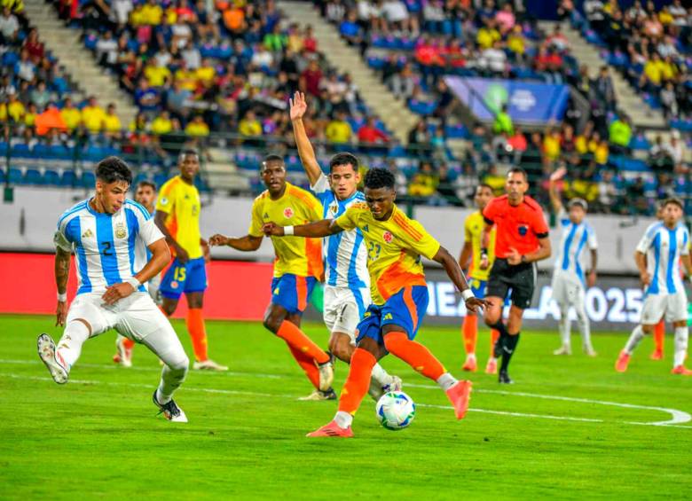 El pasado 10 de febrero Colombia y Argentina se midieron en el Sudamericano, ese día el triunfo fue para los gauchos 1-0. FOTO CORTESÍA FCF 