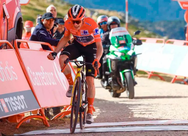 Jonas Vingegaard sentenció este sábado La Vuelta a España al adjudicarse la etapa 20, entre Robledo de Chavela y La Bola del Mundo. FOTO TOMADA X@vismaleaseabike