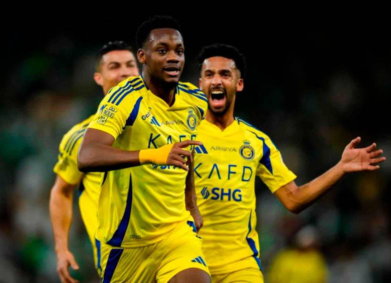 El antioqueño Jhon Jáder Durán celebra uno de los dos tantos que marcó con el Al Nassr, para la victoria como visitante 2-3 ante el Al-Ahli Saudi. FOTO TOMADA @AlNassrFC_EN