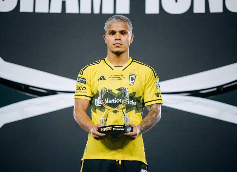 Juan Camilo Cucho Hernández jugador del partido y MVP del torneo en el que Columbus se quedó con el título. FOTO TOMADA DE @ColumbusCrew