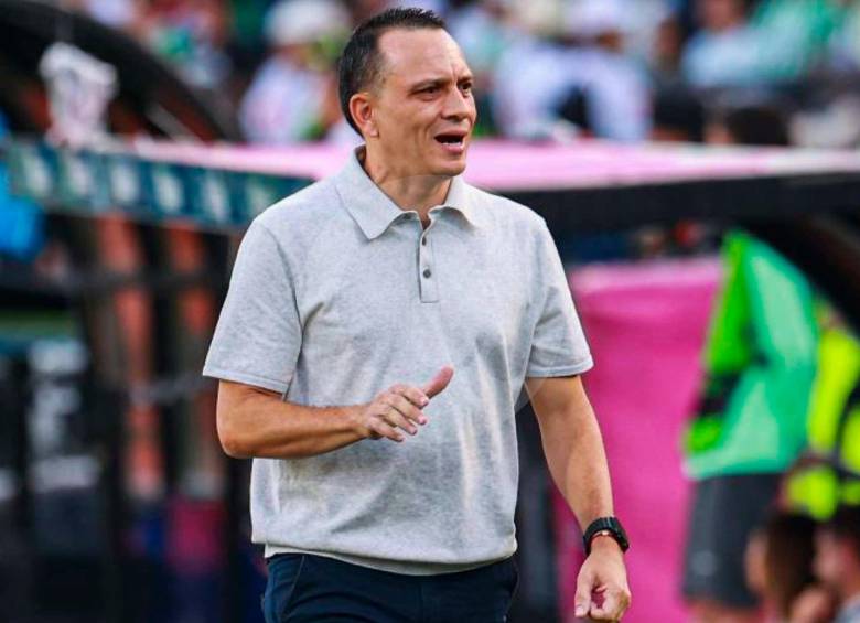 Alejandro Restrepo habló tras la derrota del DIM en su visita a Pasto. El equipo regresa a Medellín para preparar su segunda salida, como visitante ante Deportivo Cali, en la segunda fecha de la Liga Betplay. FOTO MANUEL SALDARRIAGA