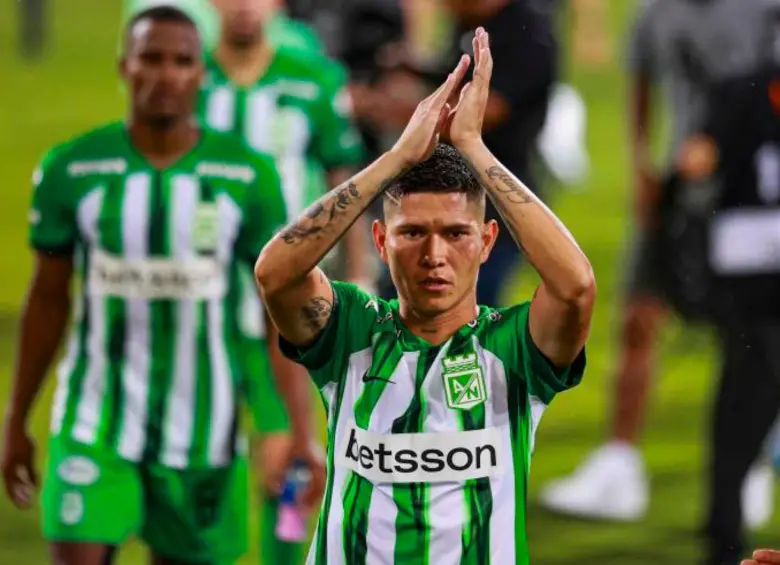 El volante Jorman Campuzano de Atlético Nacional fue elegido como el mejor del año 2025 en votación hecha por los hinchas. FOTO MANUEL SALDARRIAGA