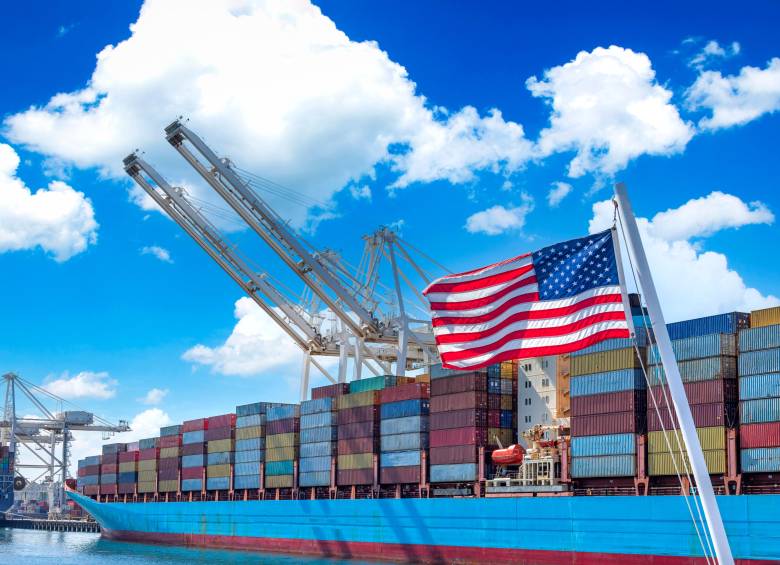 Donald Trump apuesta por el proteccionismo para reindustrializar a EE. UU., y quiere que las compañías fabriquen en su territorio. FOTO GETTY