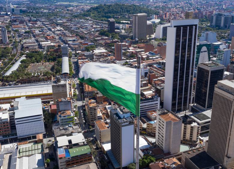 La economía de Antioquia creció 3,7% en el primer trimestre de 2025, según el Banco de la República. FOTO MANUEL SALDARRIAGA