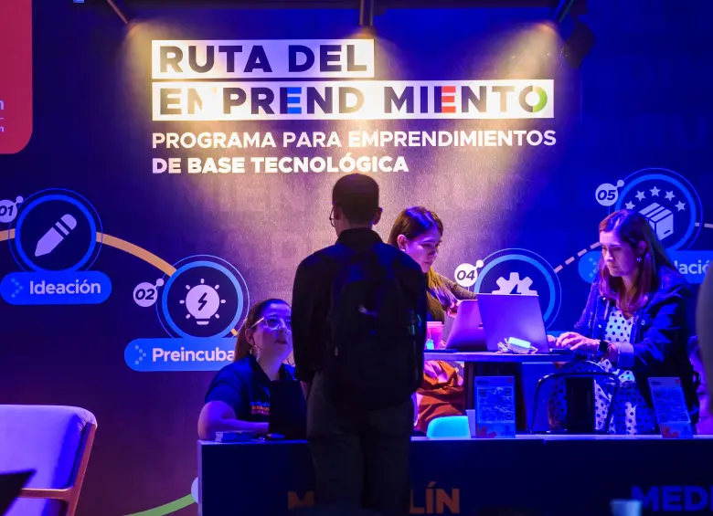Programas como Medellín Next han impulsado el crecimiento de startups locales, un ecosistema que ya supera las 681 empresas y que vio aumentar la inversión 406% durante el último año. FOTO EL COLOMBIANO. 