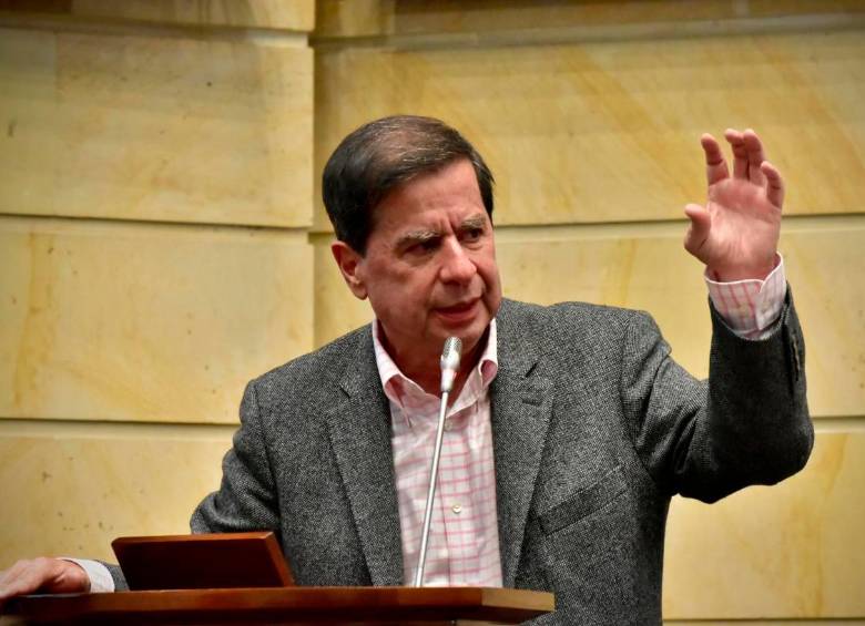 Cristo se declaró a la espera de lo que suceda durante los próximos días y abogó por encontrar una salida política a la crisis. FOTO: SENADO