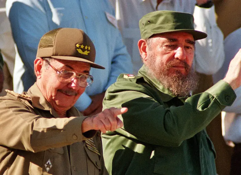 Fuertes rumores en redes sobre la muerte de Raúl Castro ( izquierda en imagen) son falsos. FOTO: GETTY