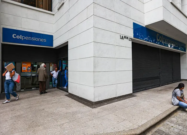 Sede de Colpensiones en El Poblado, Medellín. FOTO: Manuel Saldarriaga Quintero