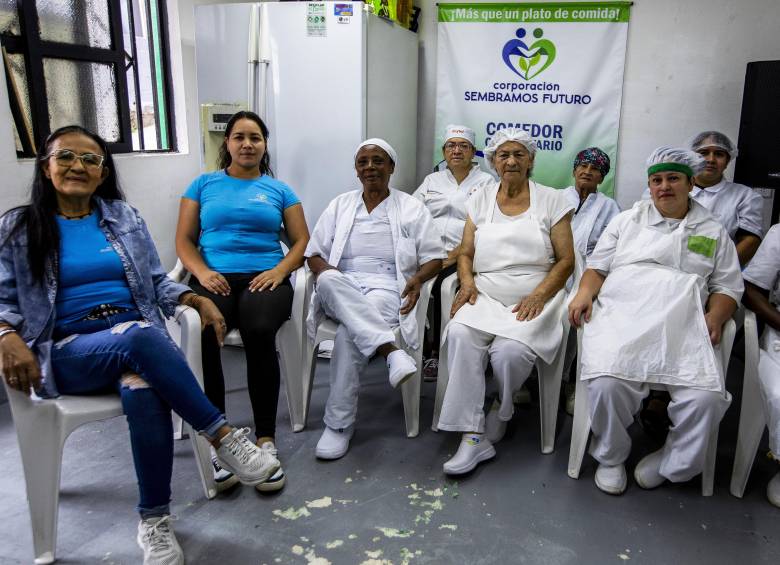 Cerca de 40 voluntarios sostienen la labor de Sembramos Futuro, una red comunitaria con más de 180 personas afiliadas. FOTO Julio César Herrera