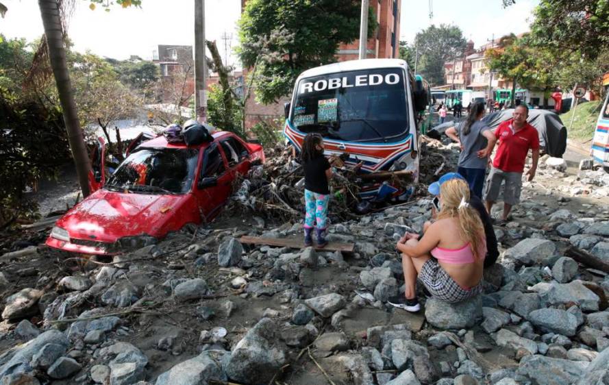 Más de la emergencia por lluvias en Medellín, así luce el barrio Robledo