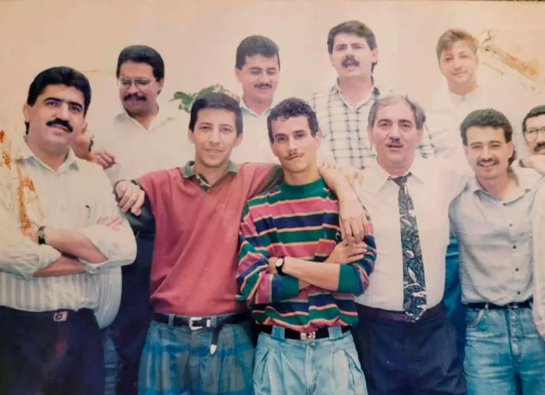Este fue el grupo con el que trabajó durante más de dos décadas con Weimar Muñoz y otros comunicadores. FOTO CORTESÍA 