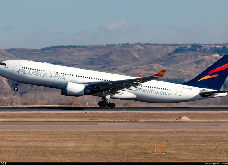 Plus Ultra suspenderá temporalmente sus vuelos a Colombia desde el 2 de junio por el aumento de los costos operativos y del combustible aéreo. FOTO tomada de X