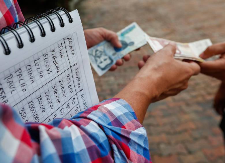 Según el estudio de TransUnion, 3 de cada 10 personas en Colombia afirmaron que sus ingresos familiares disminuyeron en los últimos tres meses. Foto: Archivo