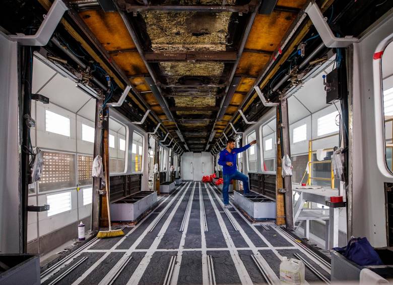 Así se ven los vagones del metro que se están reparando. Foto: Camilo Suárez.
