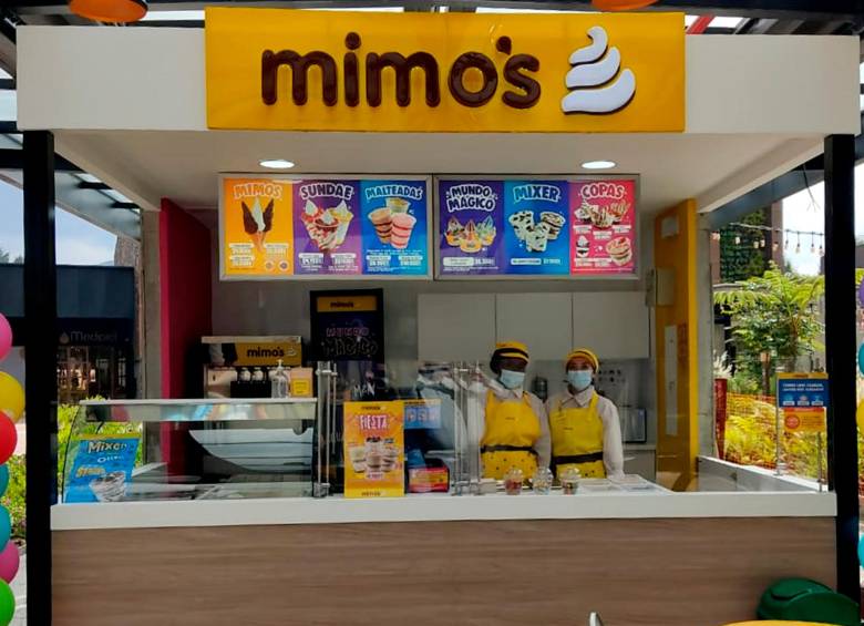 La heladería Mimo’s nació en 1971 en Medellín como un emprendimiento de la familia Saldarriaga. Fue pionera en ofrecer helado blando y light. FOTO Cortesía