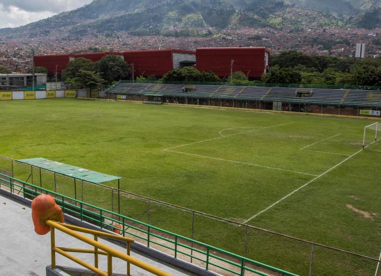 El estadio Cincuentenario pasó de acoger los entrenamientos y los partidos de las selecciones Antioquia a albergar eventos como Altavoz, en los últimos años. FOTO El Colombiano y Cortesía 