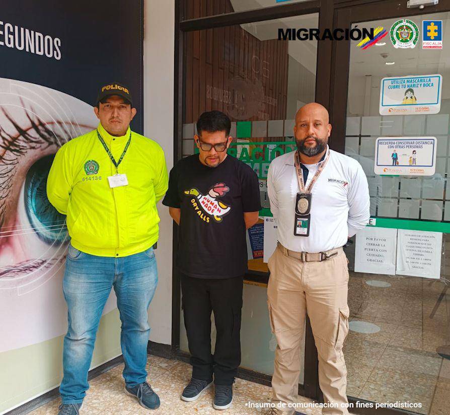 Miguel Sierra, ciudadano peruano nacionalizado en Estados Unidos, habría contactado a una menor de 14 años de Medellín por redes sociales y le ofreció dinero para explotarla sexualmente. Foto: cortesía.