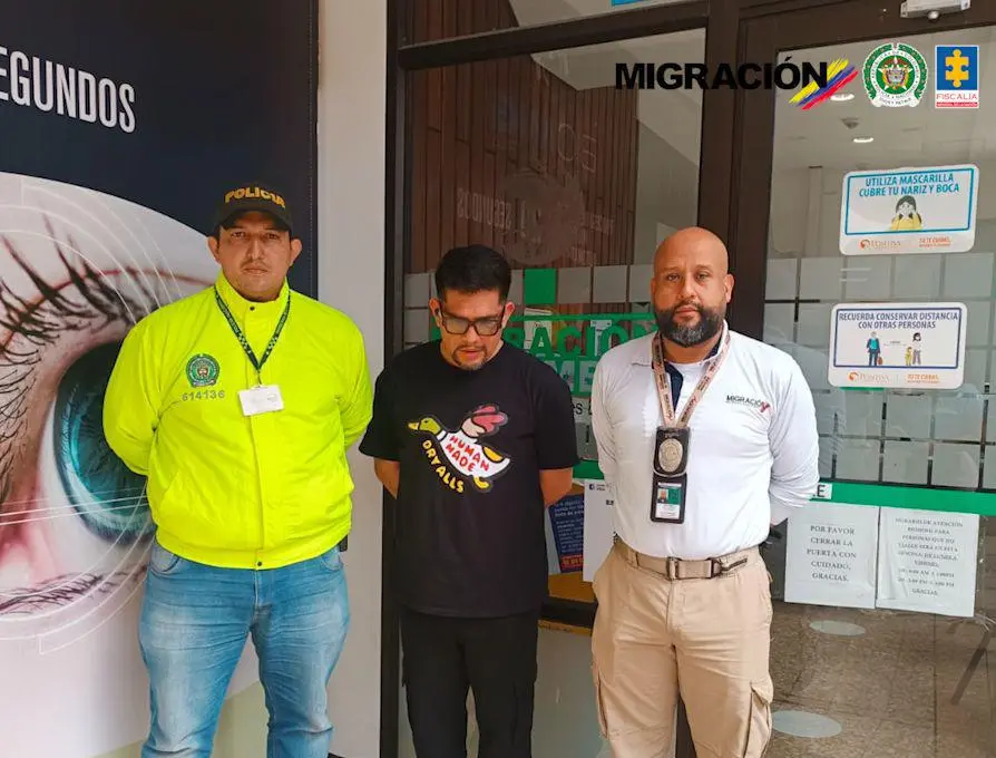 Miguel Sierra, ciudadano peruano nacionalizado en Estados Unidos, habría contactado a una menor de 14 años de Medellín por redes sociales y le ofreció dinero para explotarla sexualmente. Foto: cortesía.