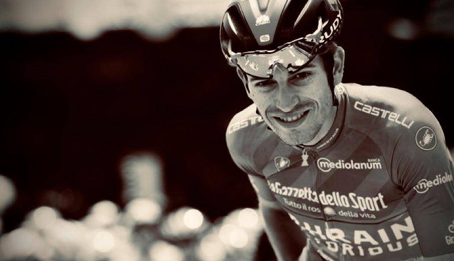 El ciclista suizo (Bahrain) Gino Mader murió cuando corrían la etapa reina de la Vuelta a Suiza. FOTO TWITTER BAHRAIN