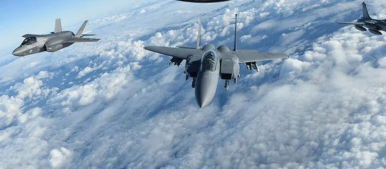 EE.UU. prueba un avión F-35 capaz de detectar objetivos y atacar de forma autónoma