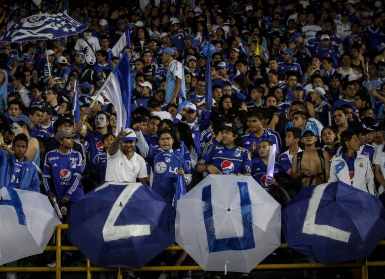 Los hinchas albiazules celebraron este domingo su cumpleaños #77 en una jornada mayoritariamente pacífica. FOTO: JUAN ANTONIO SÁNCHEZ