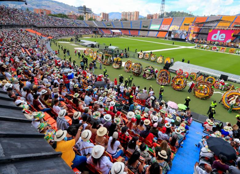 Un desfile que cerró la Feria con polémica