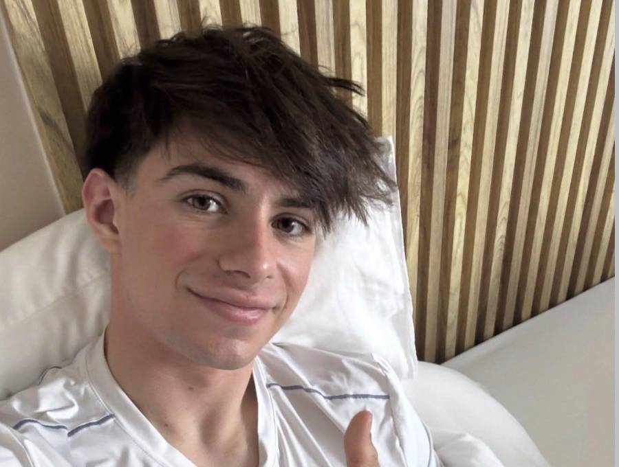 El motociclista colombo-español David Alonso es una de las promesas del motociclismo internacional. David Alonso publicó esta foto en sus redes tras el grave accidente de hace unas horas. Foto: tomada de redes.