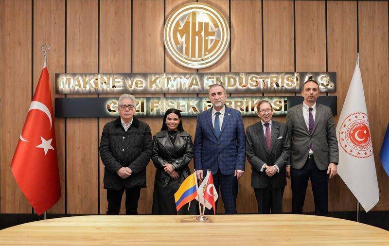 El ministro de Defensa, Pedro Sánchez, durante su participación en la feria internacional DIMDEX 2026 en Doha, Catar. FOTO MinDefensa