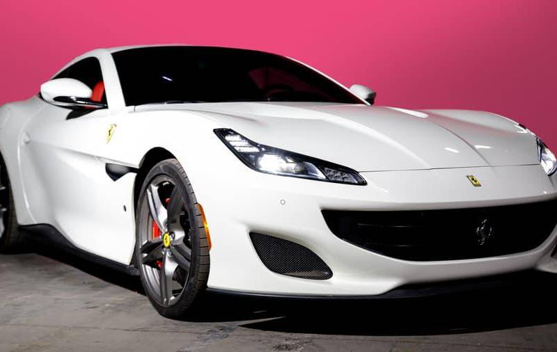 Clientes de Ferrari en Colombia anuncian acciones legales tras denunciar que, pese a haber pagado sus vehículos, estos no les han sido entregados por el antiguo distribuidor autorizado. FOTO: Colprensa. 
