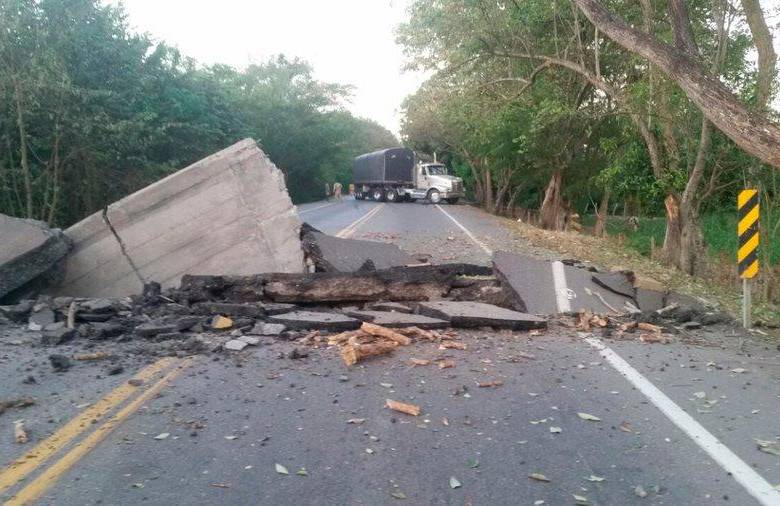 La infraestructura comunica a los municipios de Pailitas y Las Vegas en Curumaní, Cesar. FOTO: TOMADA DE TWITTER @CUCUTADENUNCIA.