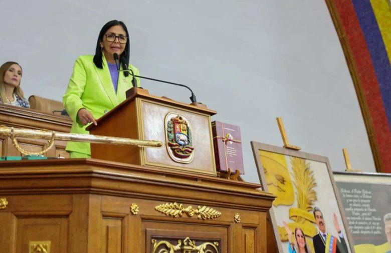 “Si me toca ir, lo haré caminando, no arrastrada”: Delcy Rodríguez sobre posible visita a EE.UU. UU. tras encuentro de Machado con Trump