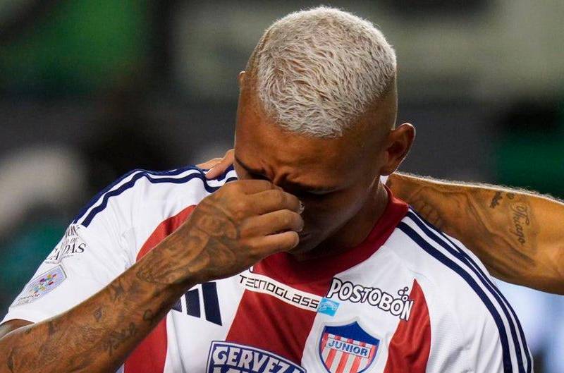 No es la primera vez que Jermein Peña es expulsado de esta manera. FOTO JUNIOR FC