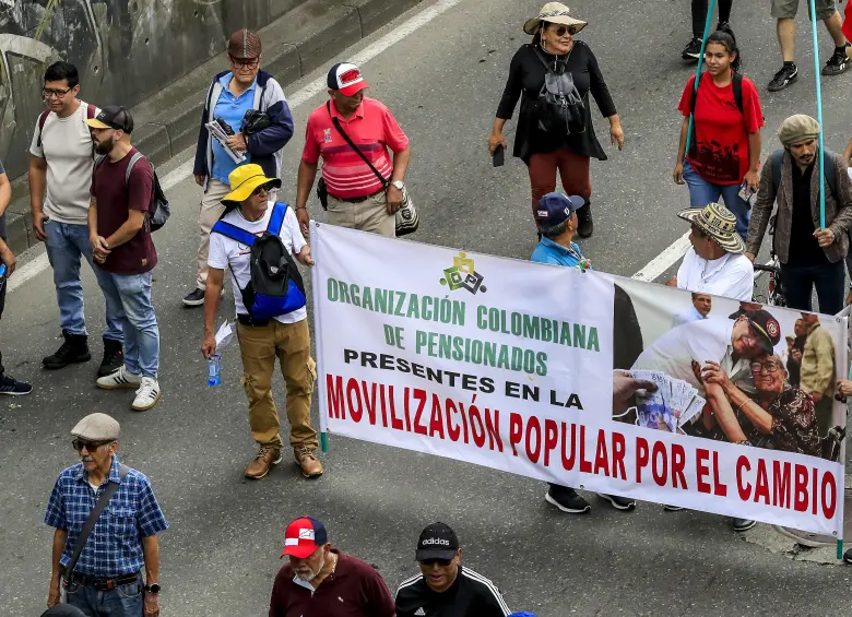 El gobierno solo publicó hasta este lunes el decreto del día cívico para este martes, 18 de marzo. FOTO: Jaime Pérez Munévar