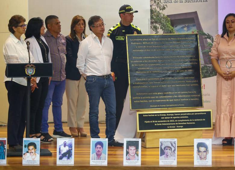 En El Aro y La Granja se instalarán placas conmemorativas para honrar a las víctimas. FOTO Manuel Saldarriaga