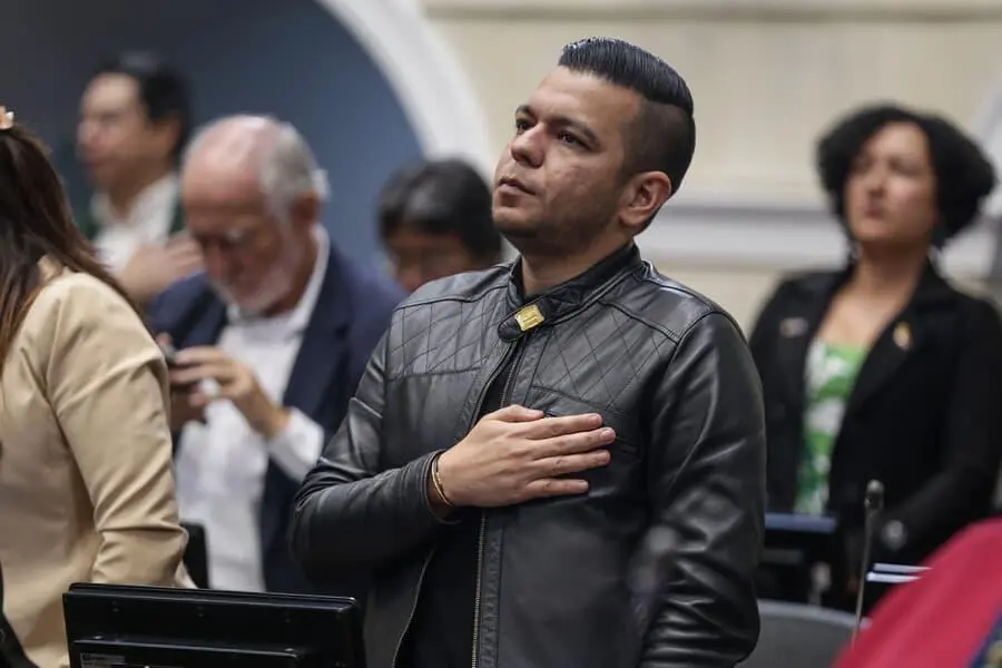 El senador Jota Pe Hernández denunció ante distintas autoridades nacionales e internacionales un presunto plan criminal para atentar contra su vida y la de su familia. FOTO: Colprensa. 