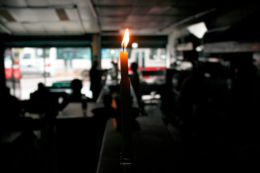 Ecuador y Colombia se han ayudado en épocas de poca producción de energía. FOTO: Colprensa