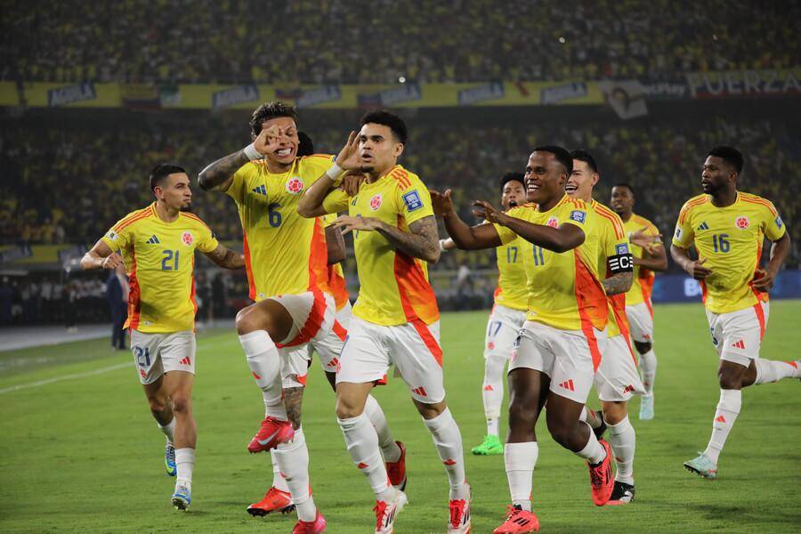 Si quiere vivir el Mundial 2026 desde la tribuna, el camino arranca creando su FIFA ID, inscribiéndose en los sorteos y preparando su bolsillo. Los boletos más baratos arrancan en 60 dólares, pero la fiesta del fútbol no tiene precio. FOTO: Colprensa.