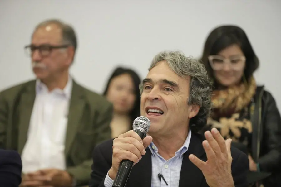 Fajardo aseguró que “el centro existe, pero no es suficiente. Necesitamos una nueva mayoría”. Foto: Colprensa. 