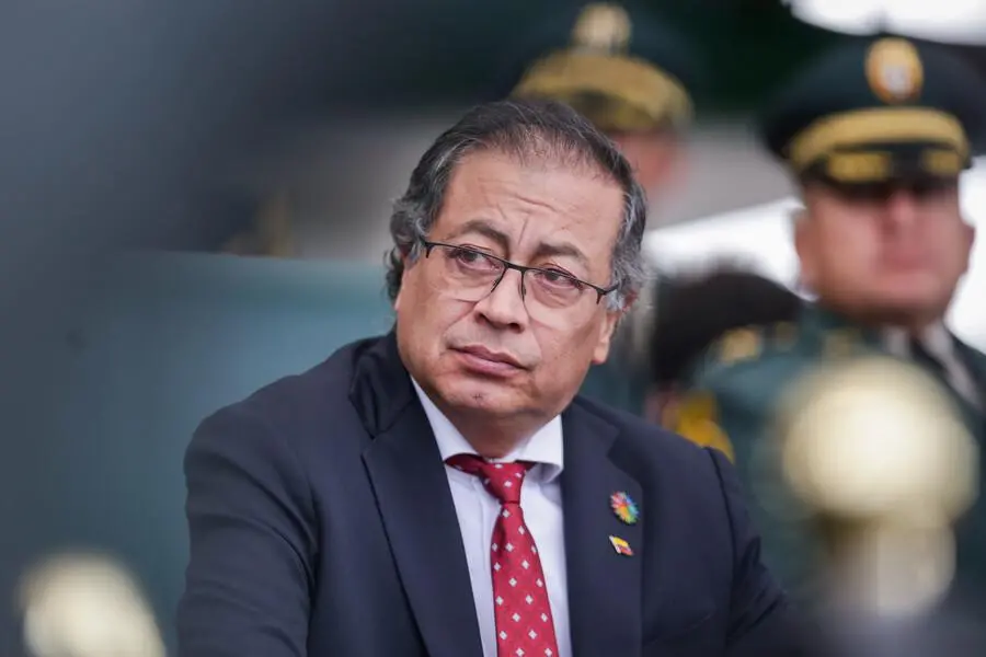 El presidente se pronunció en sus redes sobre la muerte de seis menores de edad en medio de un bombardeo de la Fuerza Aeroespacial Colombiana. Foto: Colprensa