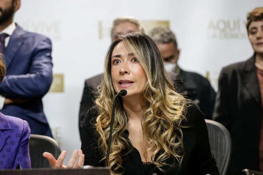 Katherine Miranda defendió en entrevista con Semana su apoyo a Paloma Valencia y explicó el giro en su postura política. FOTO: Colprensa. 