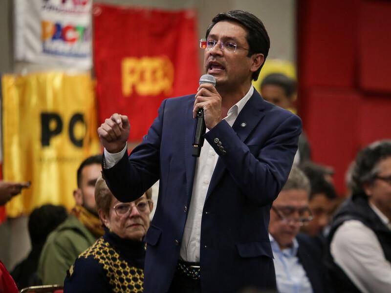 Camilo Romero se unirá a la consulta del Pacto Amplio. Foto: Colprensa. 
