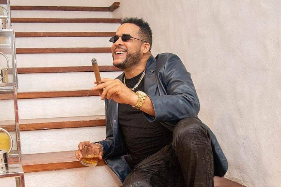 Gilberto Julián Sarante Perdomo, más conocido como Julián Oro Duro, es un reconocido cantante de merengue dominicano.<b> </b>FOTO: Tomada de @julianoroduro_oficial en Instagram.